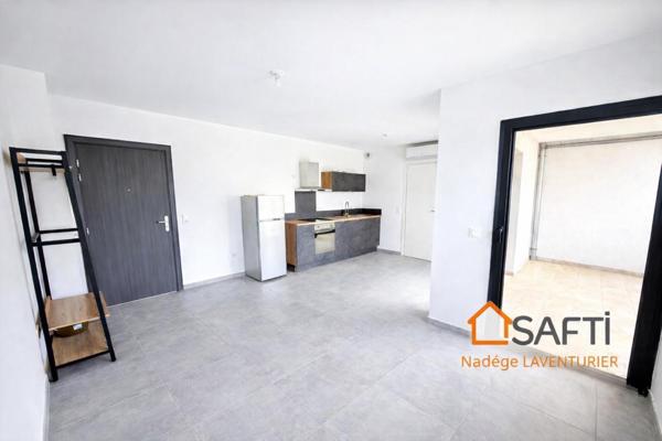 T1 récent vue mer, terrasse, parking – Ajaccio