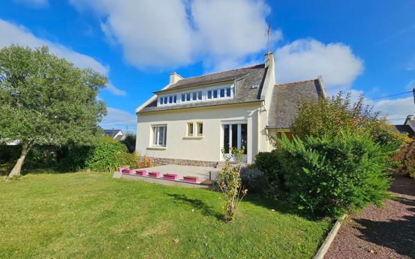 Maison à vendre    5 pièces •  Trébeurden