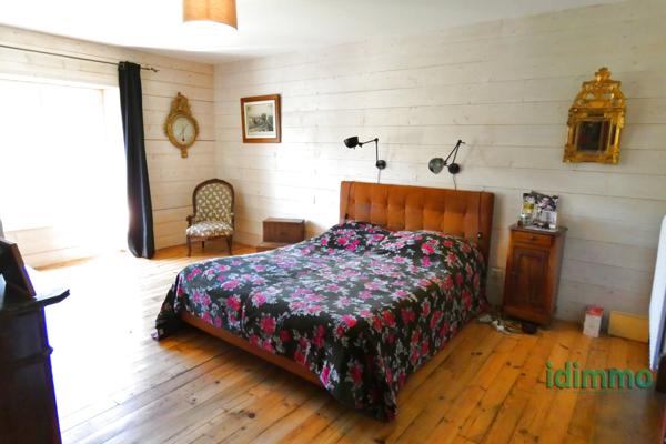 Naucelles belle maison en pierre Naucelles (15250)