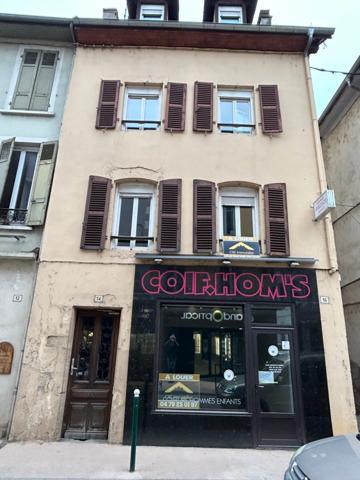 pont de beauvoisin a saisir immeuble de rapport 7 appartements loués + 1 commerce