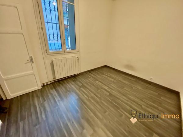 Appartement rénové 4 pièces + bureau face Parc du Tremblay – Possibilité profession libérale”