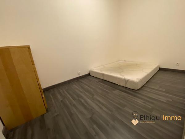 Appartement rénové 4 pièces + bureau face Parc du Tremblay – Possibilité profession libérale”