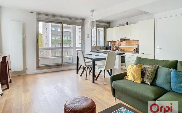 Appartement à vendre    2 pièces • 46,48 m2 Issy-les-Moulineaux