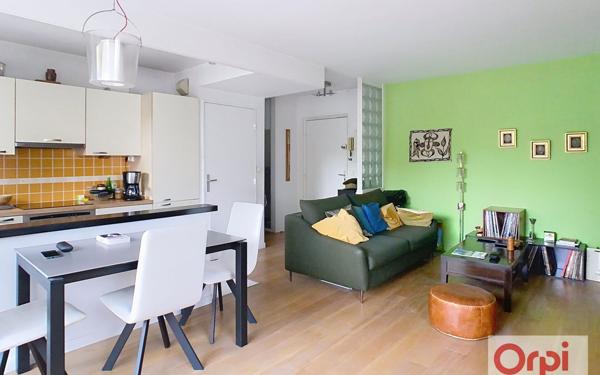 Appartement à vendre    2 pièces • 46,48 m2 Issy-les-Moulineaux