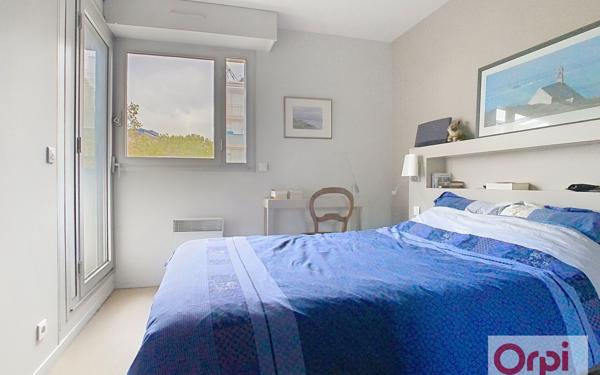 Appartement à vendre    2 pièces • 46,48 m2 Issy-les-Moulineaux