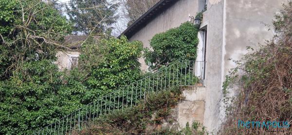 2 MAISONS environ 180m² ET 52m² + grenier, garages