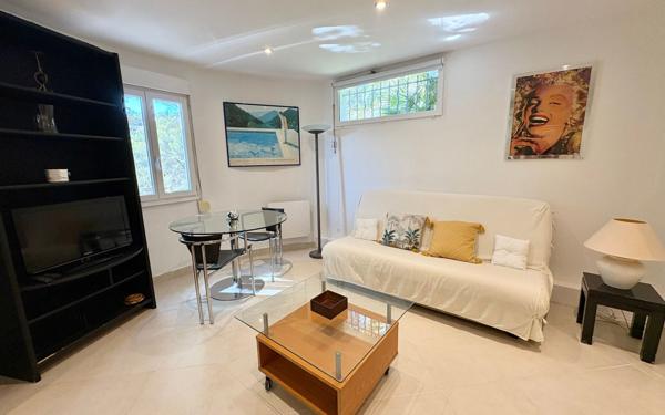 Appartement à louer    1 pièce • 27,61 m2 Nice