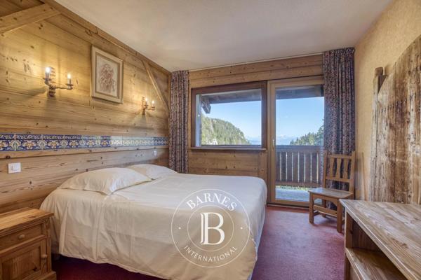 Gex, Hôtel 19 Chambres -  1 061 m² à vendre