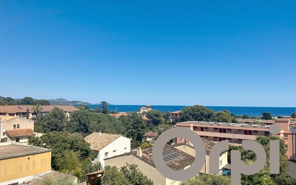 Appartement à vendre    2 pièces • 33,55 m2 Fréjus