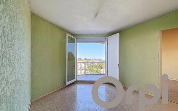 Appartement à vendre    2 pièces • 33,55 m2 Fréjus