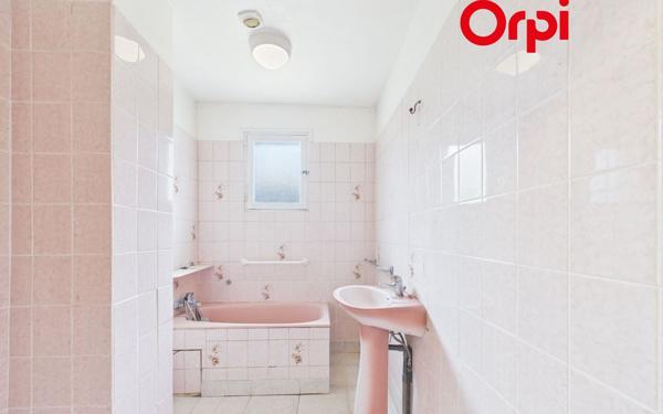 Maison à vendre    3 pièces •  Bernay