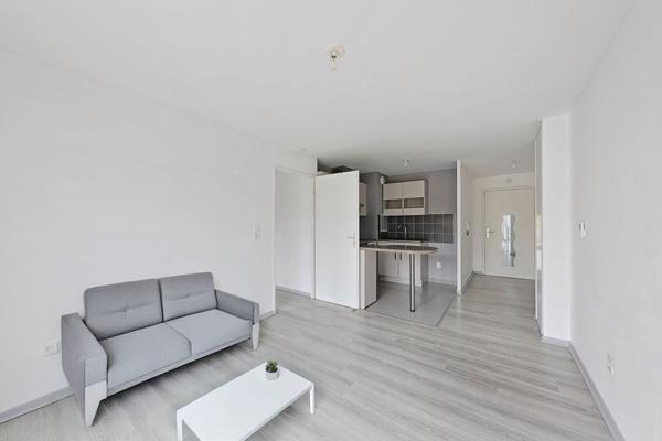 À vendre : Appartement T2 à VERT SAINT DENIS / Ascenseur / Dernier étage
