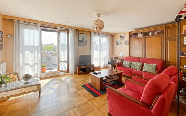 Appartement à vendre    5 pièces • 100 m2 Bondy