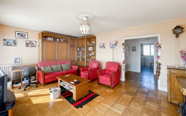 Appartement à vendre    5 pièces • 100 m2 Bondy