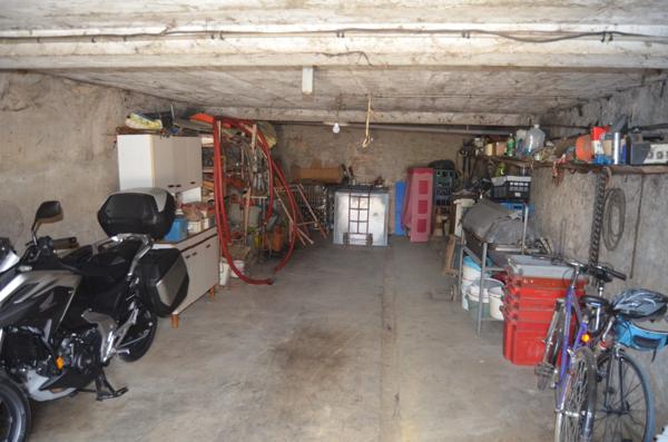 Dpt Jura (39), à vendre proche de LONS LE SAUNIER maison P9