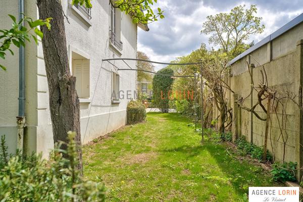 Maison Le Vésinet - 175 m² - 8 pièces Le vesinet Maison Le Vésinet - 175 m² - 8 pièces Le vesinet