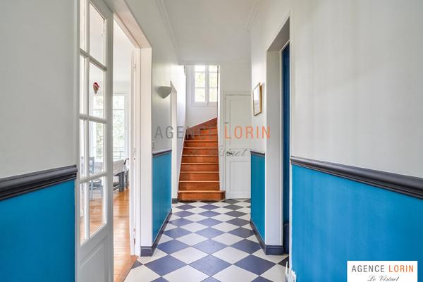 Maison Le Vésinet - 175 m² - 8 pièces Le vesinet Maison Le Vésinet - 175 m² - 8 pièces Le vesinet