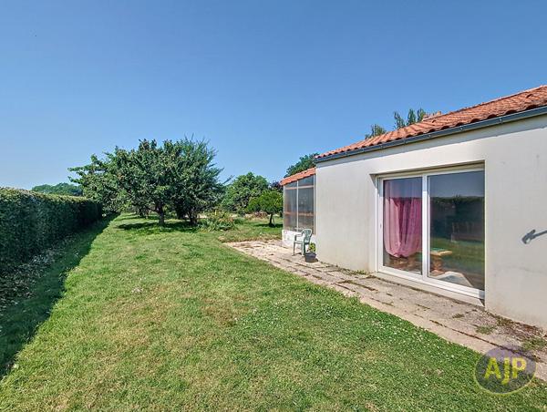 Vente maison Vieillevigne : 230 000 € - AJP Immobilier Vieillevigne