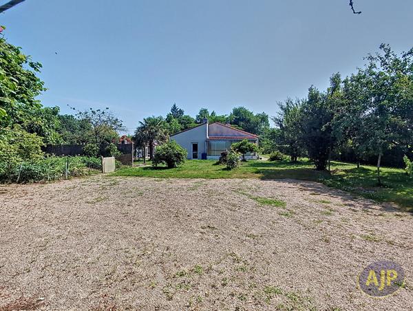 Vente maison Vieillevigne : 230 000 € - AJP Immobilier Vieillevigne