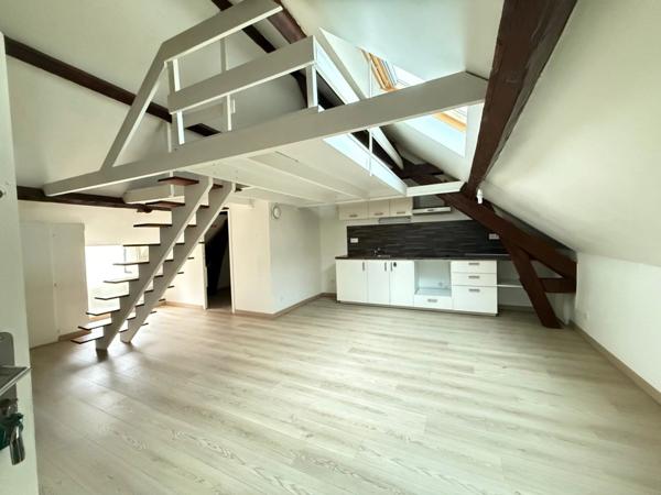 Location Appartement 1 pièces 28 m2 à Combs-la-Ville