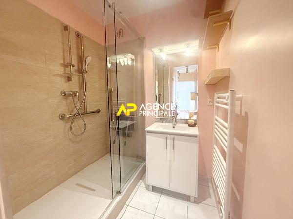 Argenteuil Centre-Ville Appartement 2 pièces,1 chambre avec place de parking + cave 169 600 € **  - Référence  4595