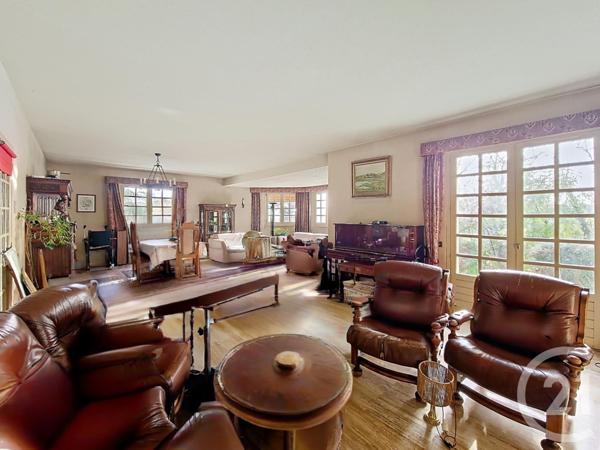 Maison à vendre  8 pièces - 214 m2 CLERMONT FERRAND - 63