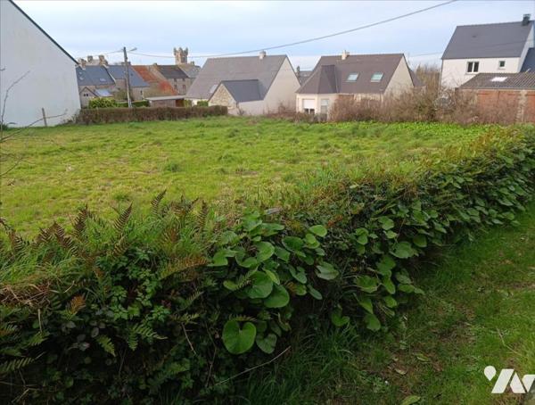 Terrain à bâtir de 686 m²