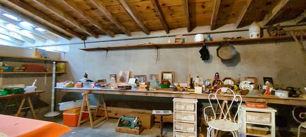 Albi: Maison T6 des années 40 de 161m2 avec demi-sous sol aménageable et terrain de 1496m2.