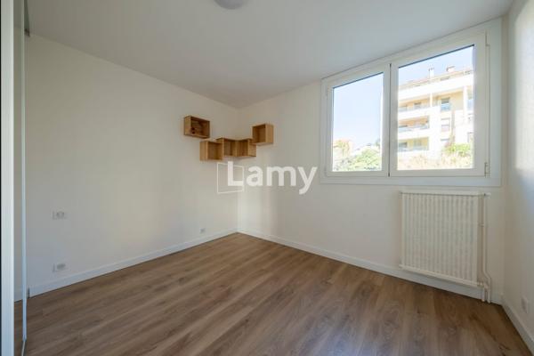 Appartement t2 traversant