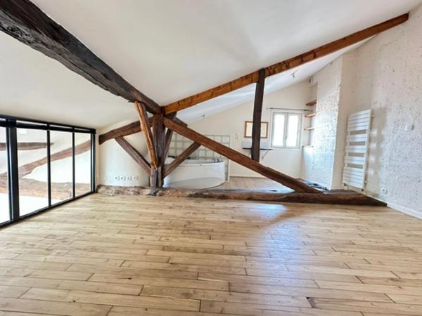 Immeuble de charme – Centre-ville d’Angoulême – Idéal résidence + investissement