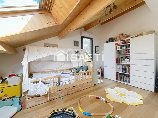 Maison 198 m2 - 5 chambres et un bungalow