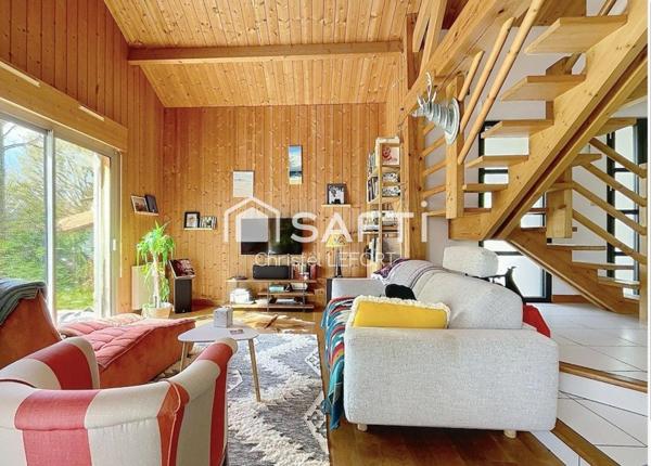 Maison 198 m2 - 5 chambres et un bungalow