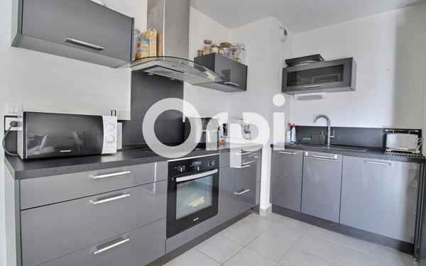 Appartement à vendre    3 pièces • 67,72 m2 Marseille 13
