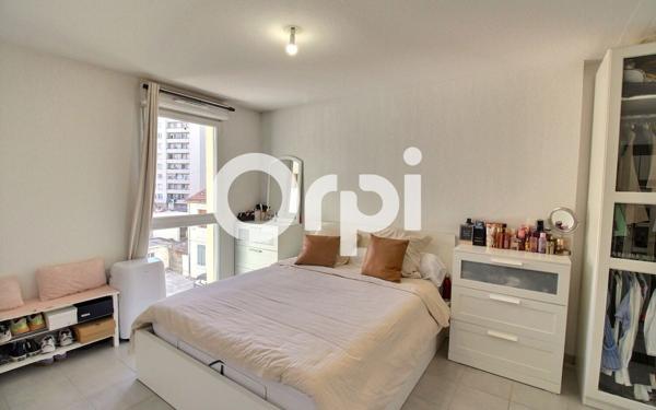 Appartement à vendre    3 pièces • 67,72 m2 Marseille 13