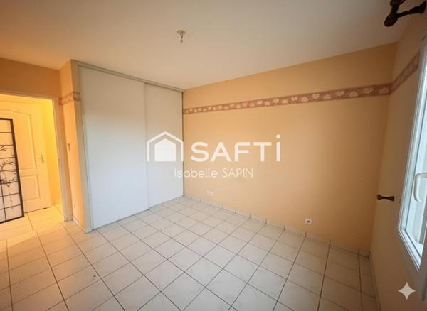 Pavillon 3 chambres en plein centre de Neuville de Poitou, accessibilité PMR