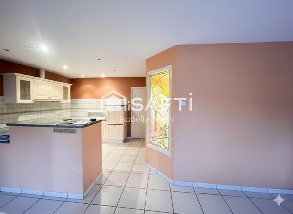 Pavillon 3 chambres en plein centre de Neuville de Poitou, accessibilité PMR