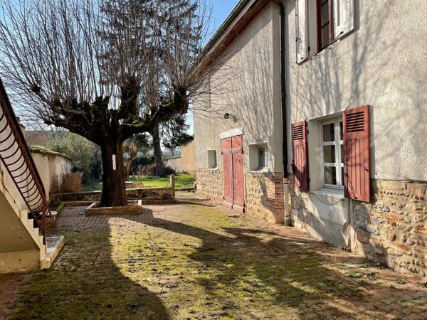 Maison au centre de Montmerle-sur-Saône