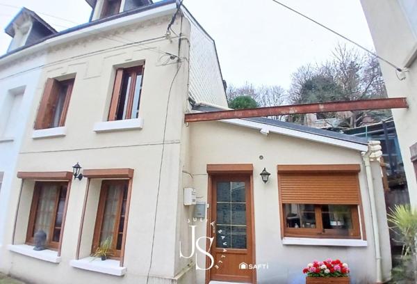 Idéal investisseur : maison 3 chambres, extérieur sans vis à vis, louée et parfaitement placée au centre de Bolbec