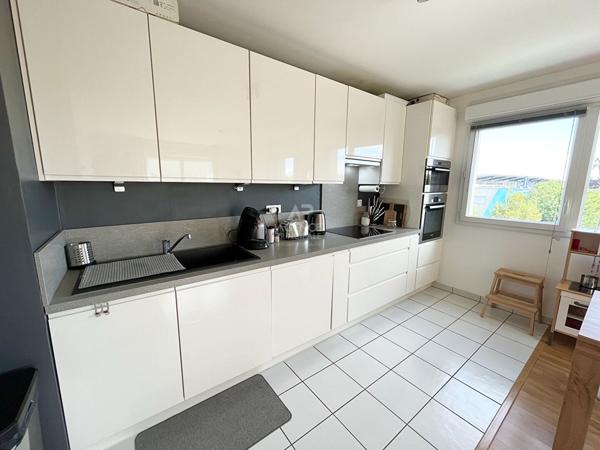 Appartement Cergy 4 pièce(s) 69 m2 €239 000 ** - Référence 2285