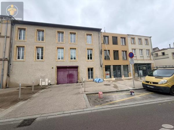 Vente                                                      Appartement
                        
                     1 pièces                      19 m2                     à Metz