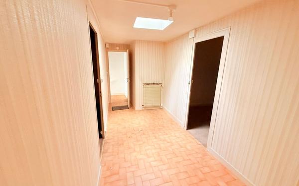 Maison à vendre    5 pièces •  Surgères