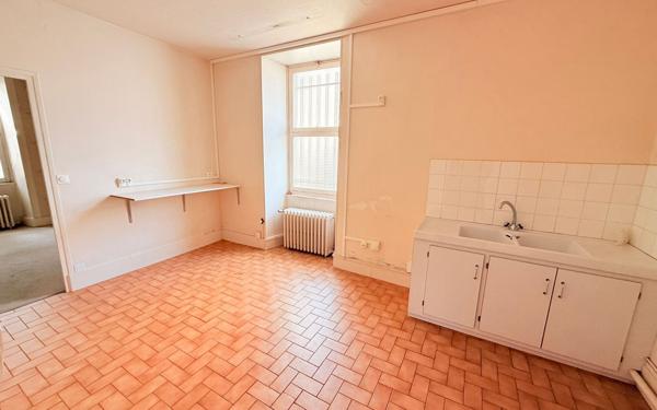 Maison à vendre    5 pièces •  Surgères