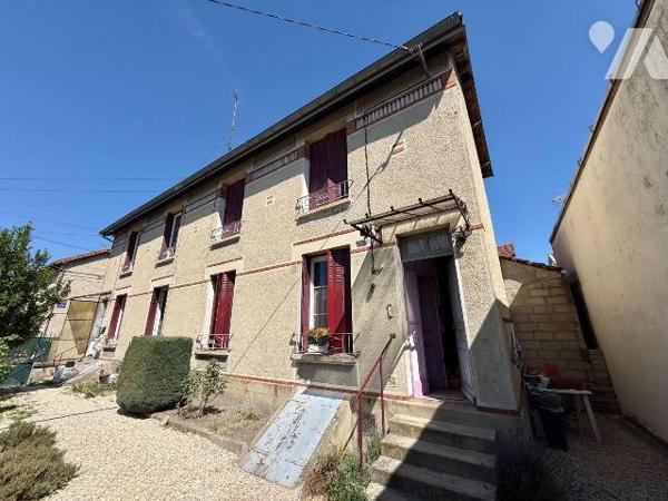 Maison à vendre à Sainte-Savine (10300) - Aube (10)

Immeuble de rapport composé de deux loge...
