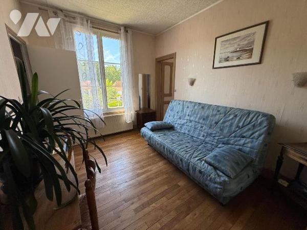 Maison à vendre à Sainte-Savine (10300) - Aube (10)

Immeuble de rapport composé de deux loge...