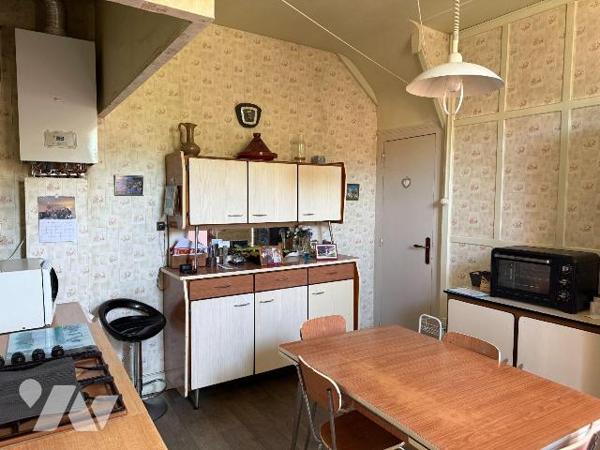 Maison à vendre à Sainte-Savine (10300) - Aube (10)

Immeuble de rapport composé de deux loge...