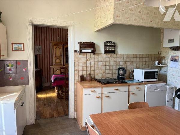 Maison à vendre à Sainte-Savine (10300) - Aube (10)

Immeuble de rapport composé de deux loge...
