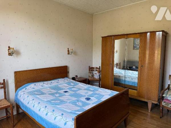 Maison à vendre à Sainte-Savine (10300) - Aube (10)

Immeuble de rapport composé de deux loge...