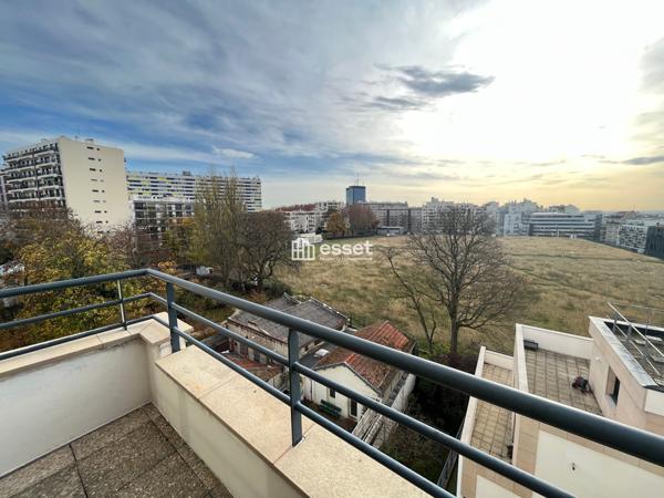 Location Appartement 5 pièces 121.09 m² - Paris 75020