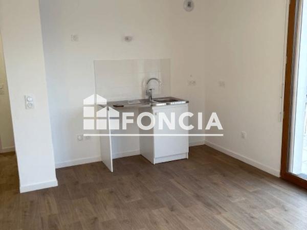 Location Studio 30.4 m² - Vitry Sur Seine 94400