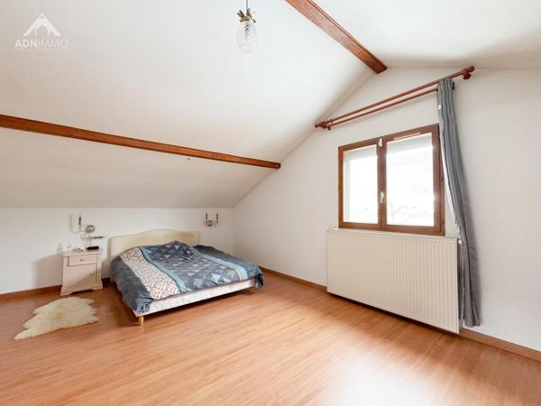 Saint-Jean-de-Gonville (01630) Maison 7 Pièces 193 m2